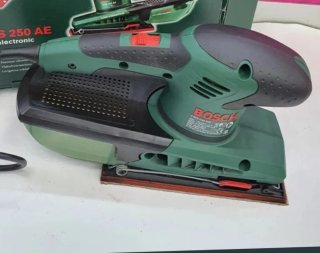 Lijadora Bosch PSS 250 AE