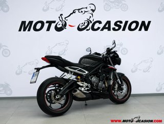 TRIUMPH STREET TRIPLE 765 RS