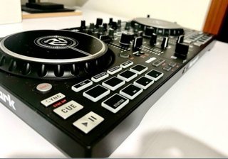 Controladora DJ Numark Mixtrack Pro FX