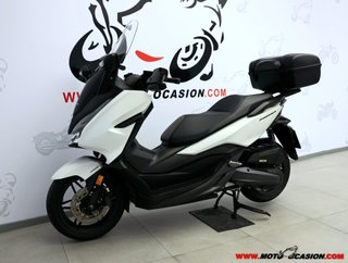 HONDA FORZA 125 -APTA B Y A1-