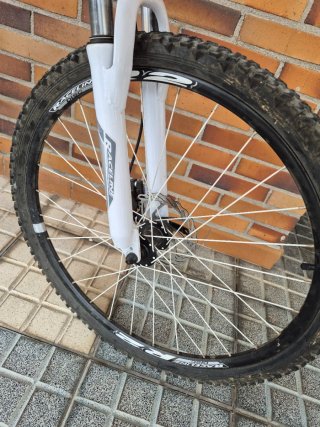 Bicicleta MTB 26 Talla L DTB Tracker.