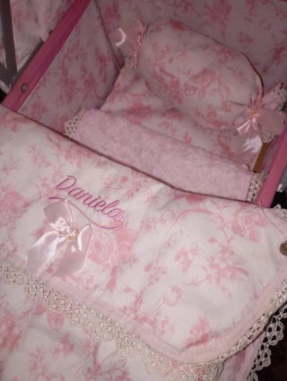 Passeggino per bambole rosa