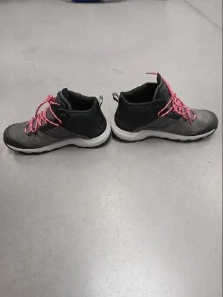 Botas de montaña y trekking impermeables Mujer Quechua MH500