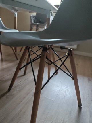 Juego de 4 Sillas Cocina Madera y Plástico