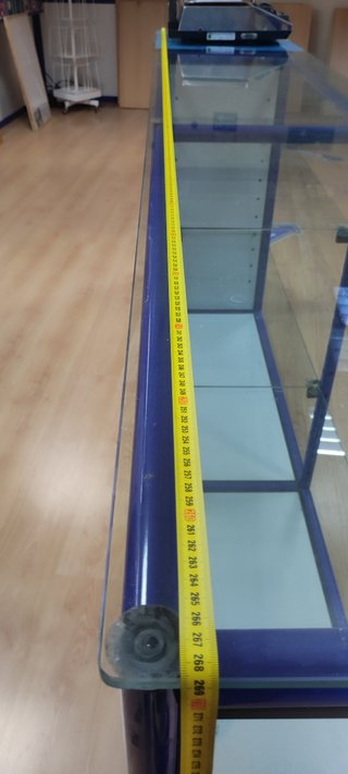 Mobiliario tienda con vitrina HASTA EL 15DE AGOSTO