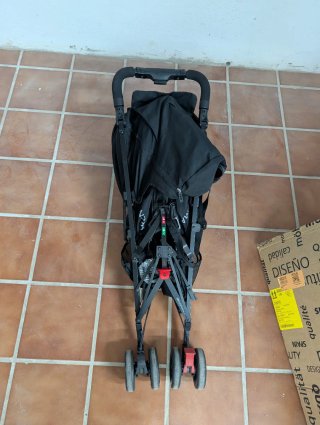 Silla de paseo Maclaren Quest Arc negra