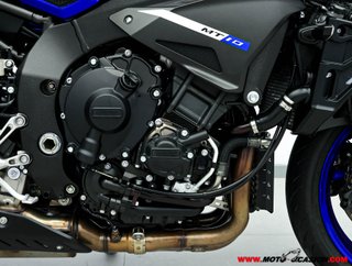 YAMAHA MT-10