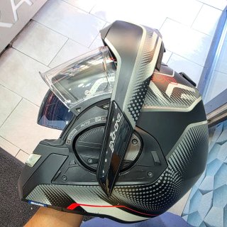 Casco de moto modular