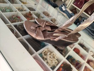 Sandalias Mascaró doradas talla 38