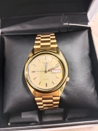 Reloj Seiko 5 SNXL72K Dorado Automático