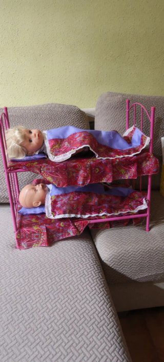 Letto a due piani per bambole