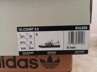 Zapatillas Adidas Blancas y negras Talla 47 1/3