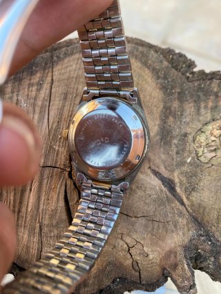 Reloj Q&Q Automátic Bicolor