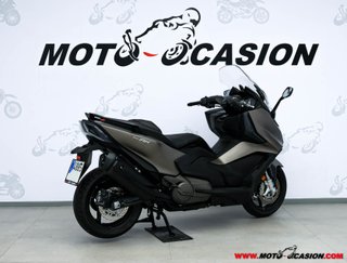 KYMCO AK 550 PREMIUM ¿A2?