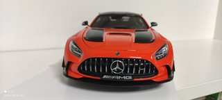 MERCEDES AMG GT BLACK SERIES MAQUETA 1/18 NOREV