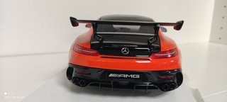 MERCEDES AMG GT BLACK SERIES MAQUETA 1/18 NOREV