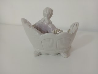 Statuina Porcellana Dama Stile Capodimonte Vintage