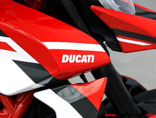 DUCATI HYPERMOTARD 950