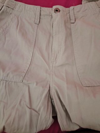 Pantalones cargo beige