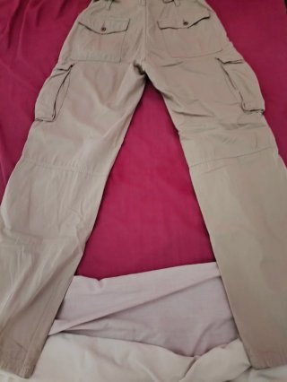 Pantalones cargo beige