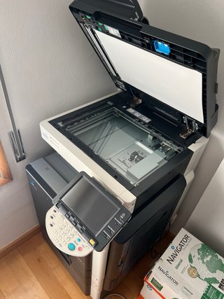 Fotocopiadora Konica Minolta bizhub C220 Multifun