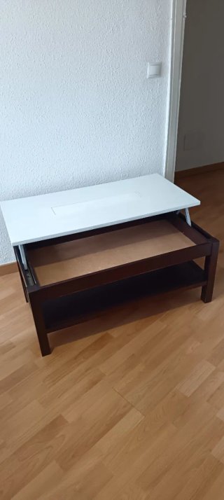 Mesa de centro elevable de madera