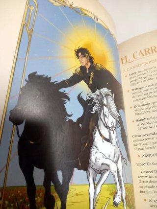 El Tarot del Romantasy Artbook