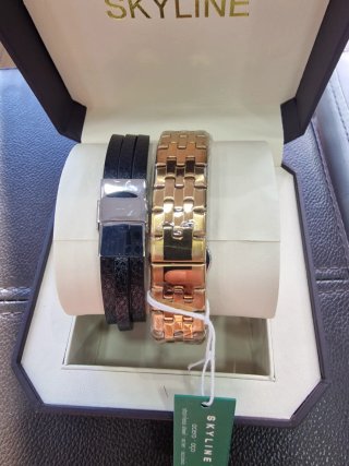 Reloj Skyline Hombre Oro y Pulsera Negra