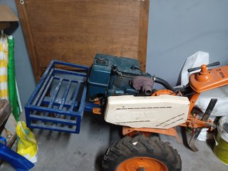 Motor marca Piva para arar