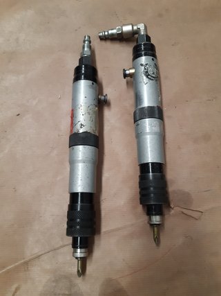 2 Atornilladoras Neumáticas