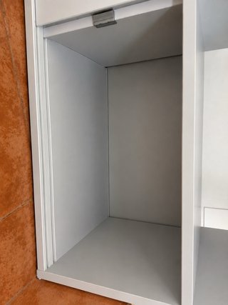 Mueble TV gris y blanco