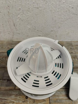 Exprimidor eléctrico EssentialVita