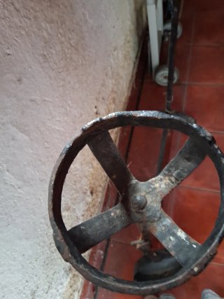 Antigüedad para chimenea de hierro