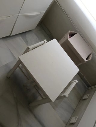 Conjunto mesa y sillas para niños