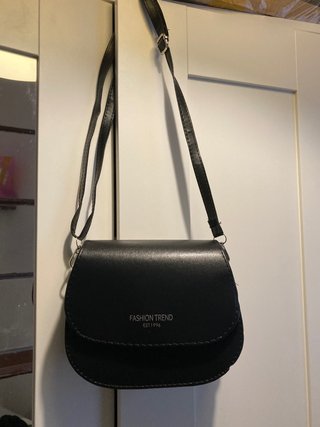 Bolso bandolera Fashion Trend negro