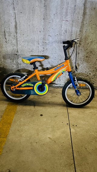 Bicicleta infantil naranja