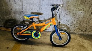 Bicicleta infantil naranja