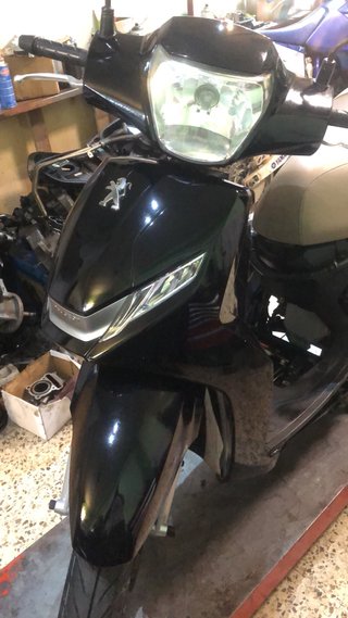 Peugeot Belleville 125 2019 Negra