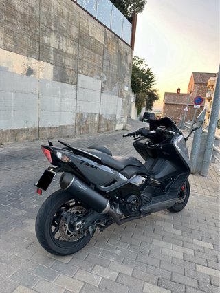 Yamaha Tmax 530 Maxi-Scooter Gris
