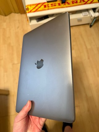 MacBook Air 13” 2018 i5 8GB Plata