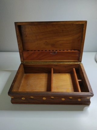 Caja vintage tabaquera de cigarrillo o puros