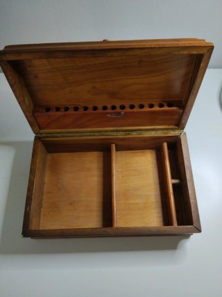 Caja vintage tabaquera de cigarrillo o puros