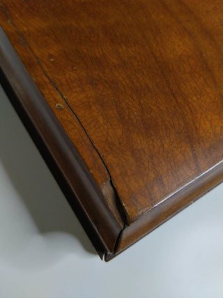 Caja vintage tabaquera de cigarrillo o puros