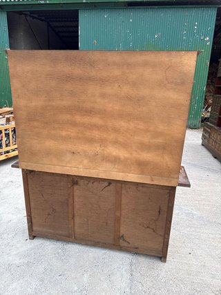 Mueble de salón de madera