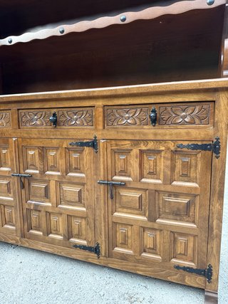 Mueble de salón de madera