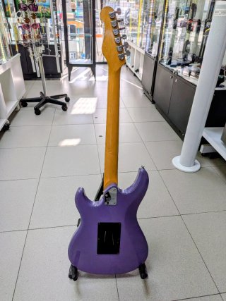 Guitarra Eléctrica Yamaha SE211