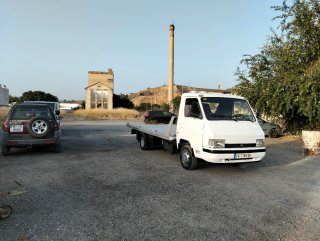 Nissan Trade 1999
