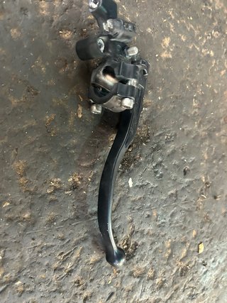 Soporte Maneta Embrague Macbor Shifter 125