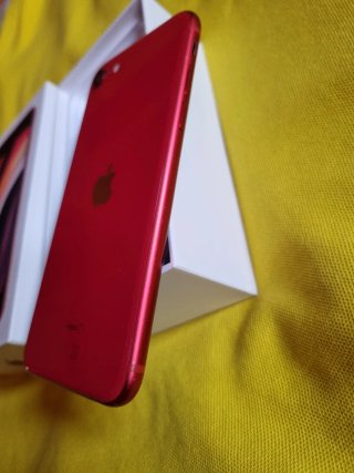 iPhone SE 2da Gen 64GB Rojo