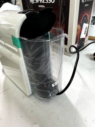 Cafetera Nespresso Inissia Krups Roja